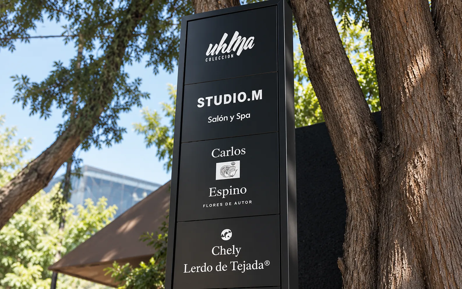 Tótem publicitario exterior para negocio